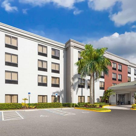 Hampton Inn & Suites Boynton Beach Exterior photo